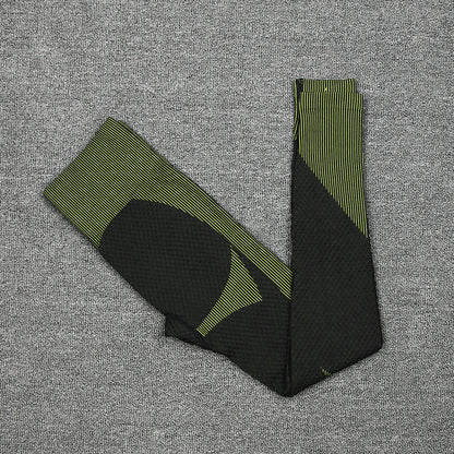 women’s workout gym tracksuit 